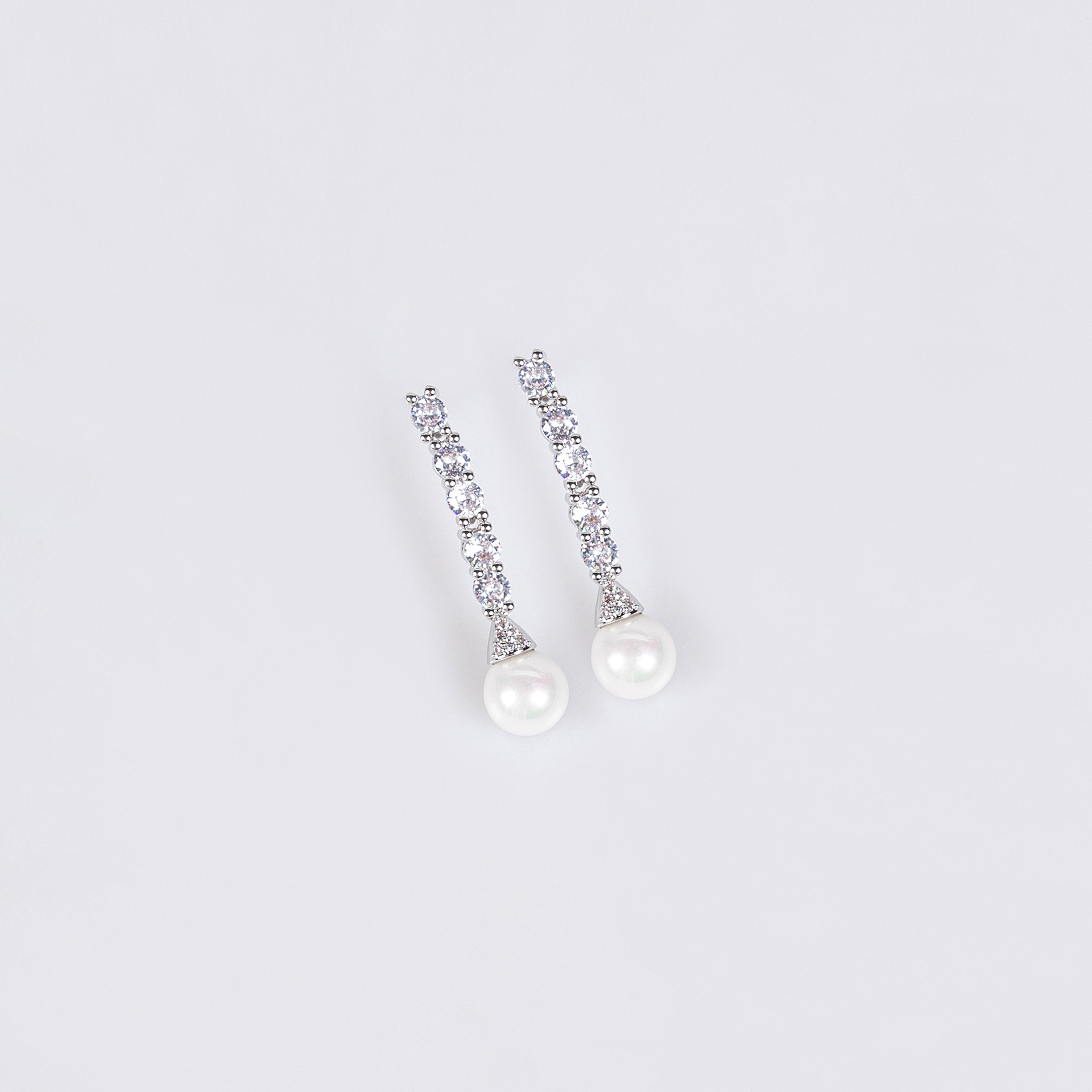 Women Fashion Uae - Fashion Pearls Zirconia Necklace Earrings Set